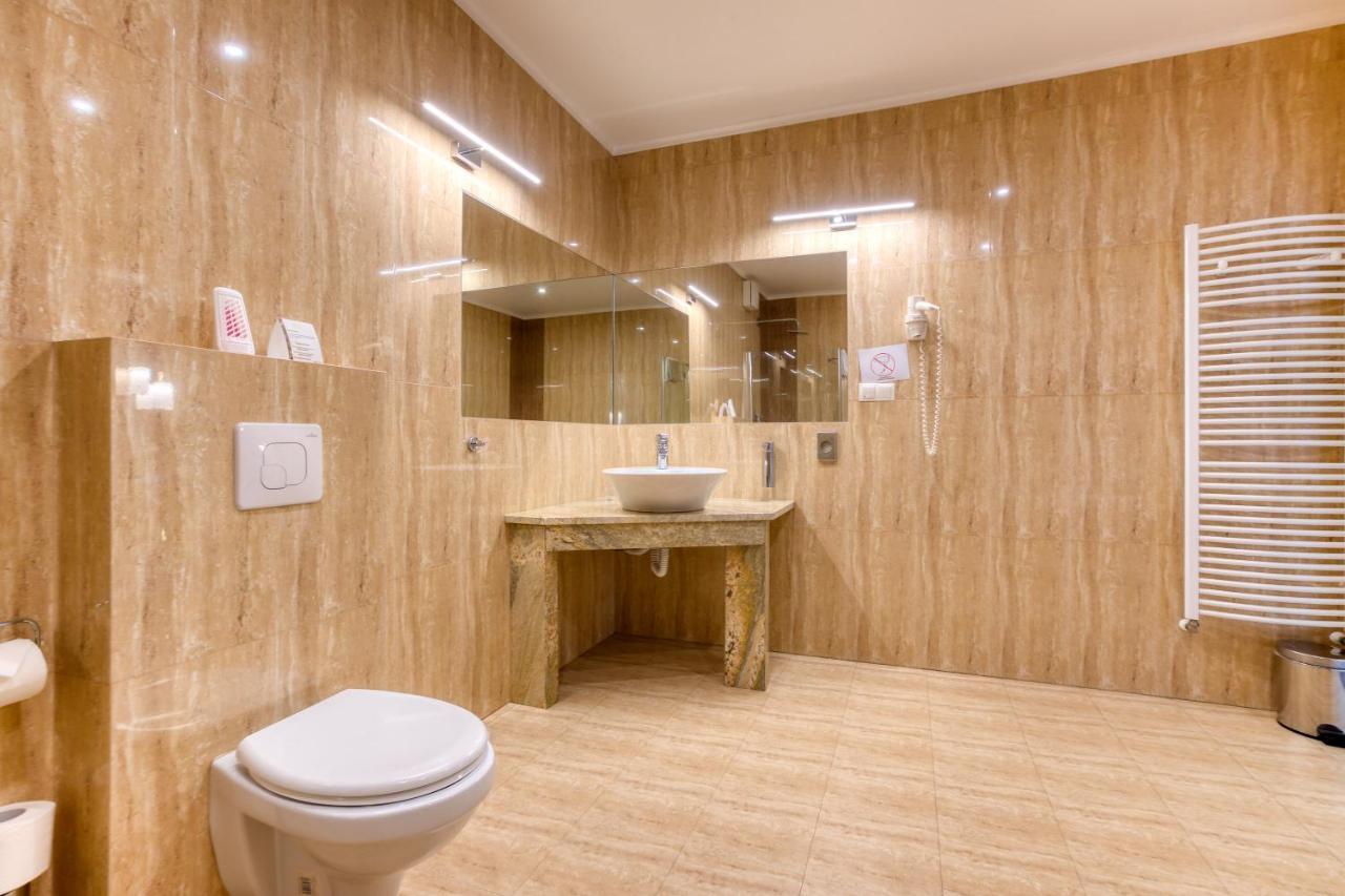 Hotel & Spa Bialy Dom Przyszowice Kültér fotó
